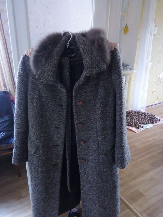 Продам зимнее пальто  новое.