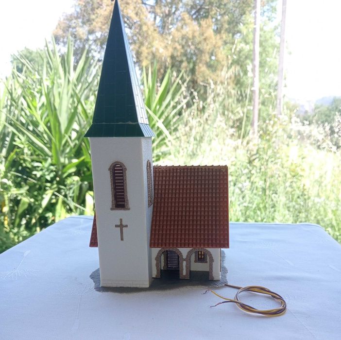 FALLER 130240, Igreja com ILUMINAÇÃO dupla