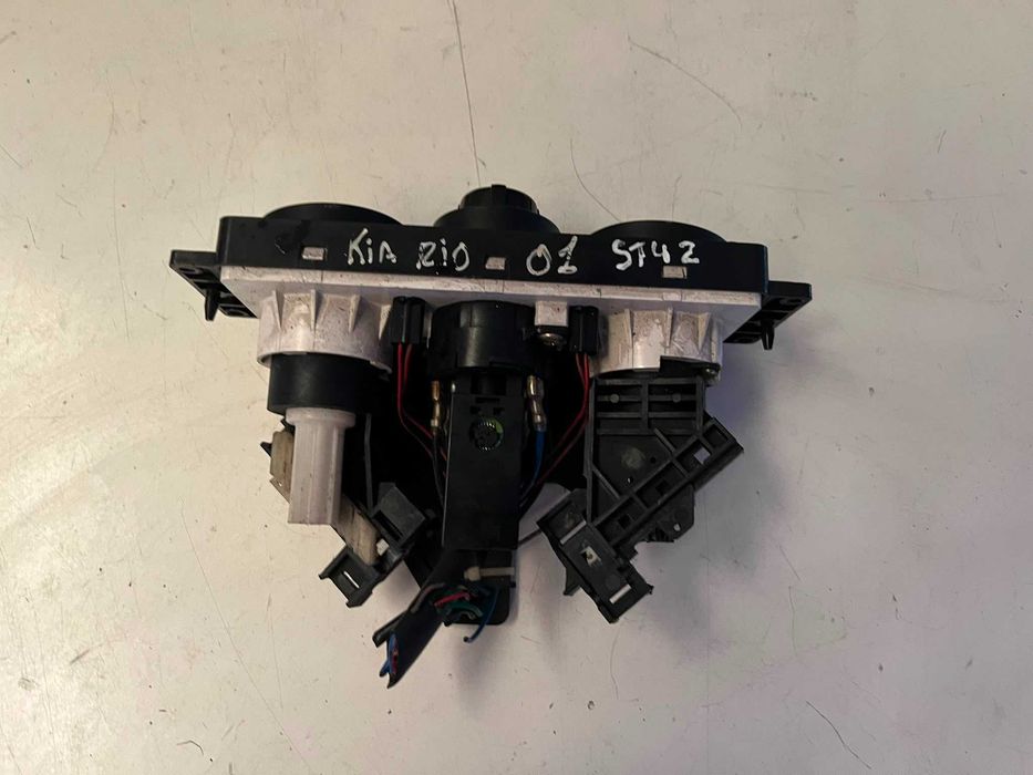 Kia Rio - Comandos Sofagem AC - S142