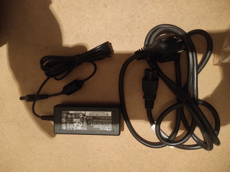 Блоки живлення 12V 3A для нетбуків та побутової техніки