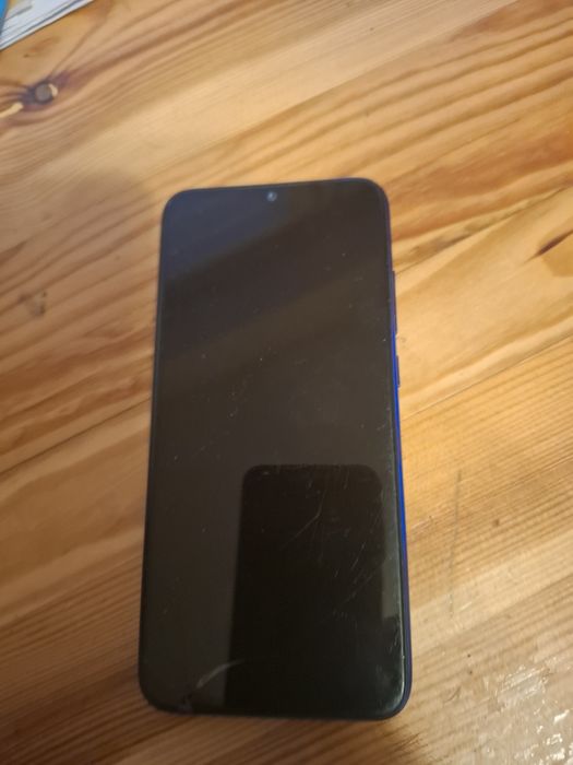 Telefon Xiaiomi Redmi 7-+   gratis  2 inne