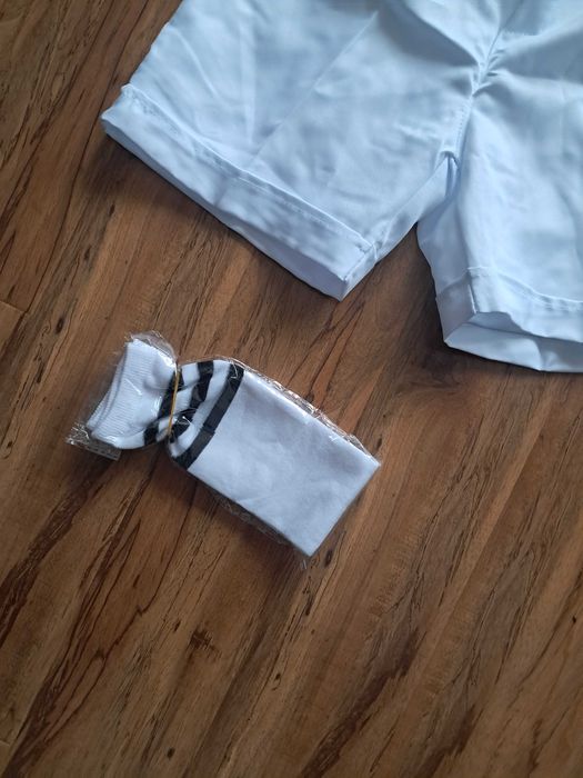 nowy strój chłopięcy chyba na wzrost około 150 cm brak metki