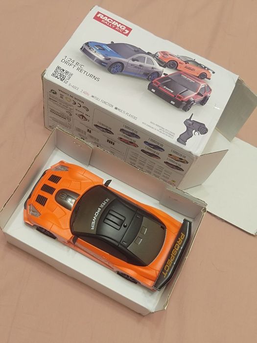 Дрифт машинка nissan gtr подарунок хлопчику радіо на пульту rc
