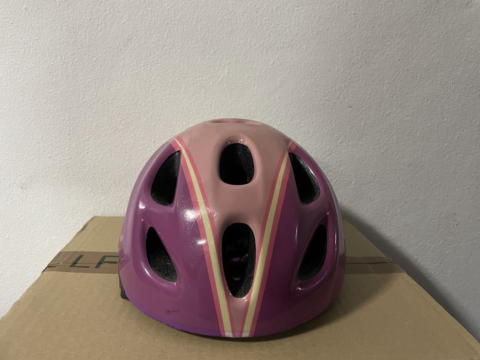 Capacete rosa de crisnça para bicicleta ou patins