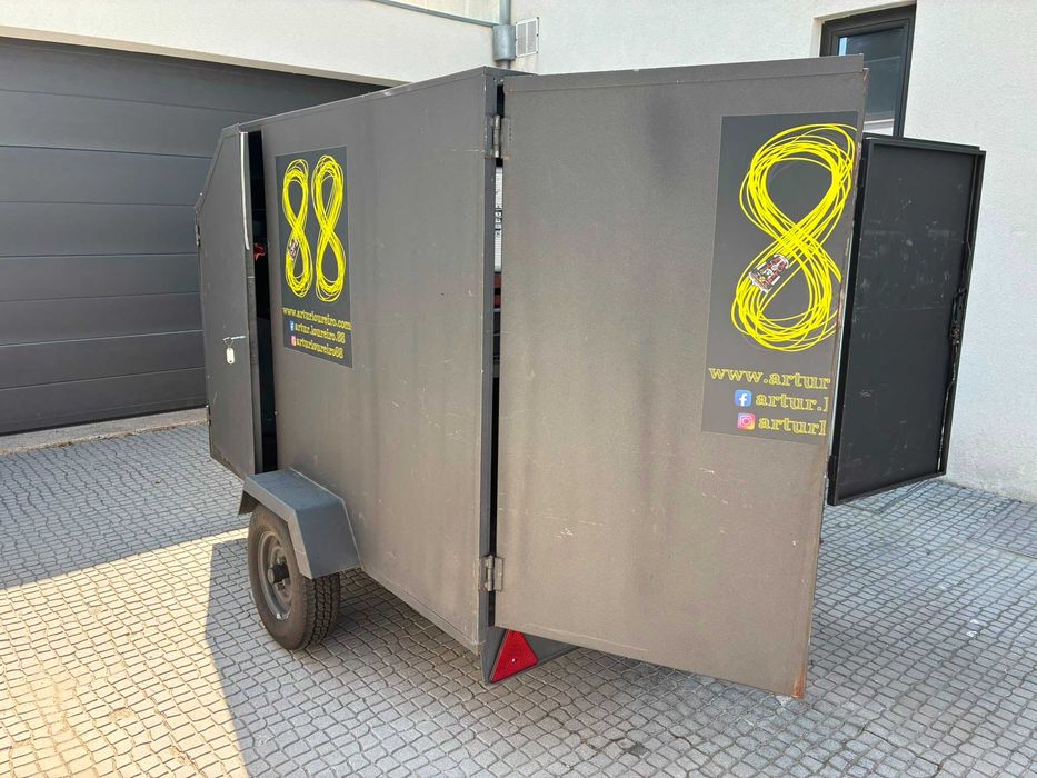 Vendo reboque para 2 karts