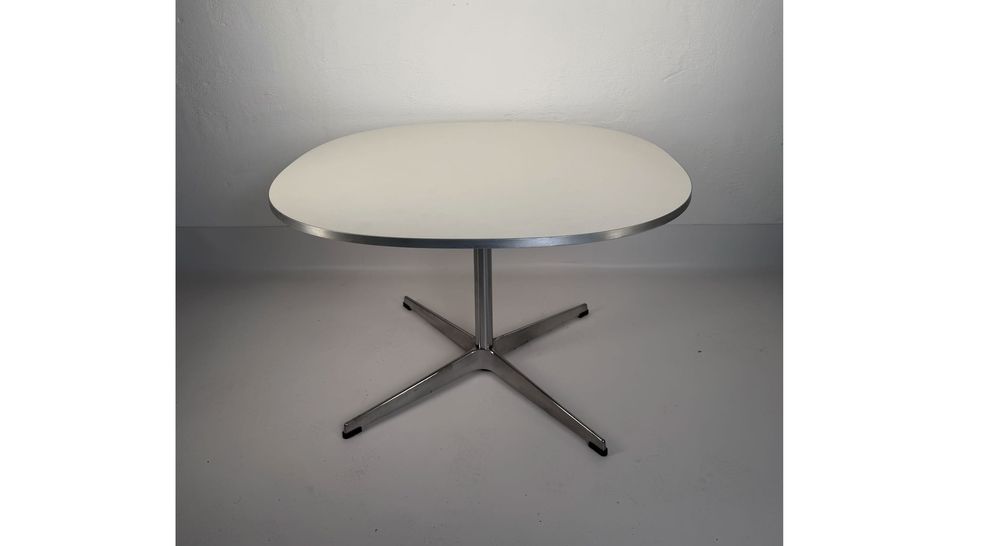 Fritz Hansen Superellipse Piet Hein / Bruno Mathsson stolik kawowy 75x75