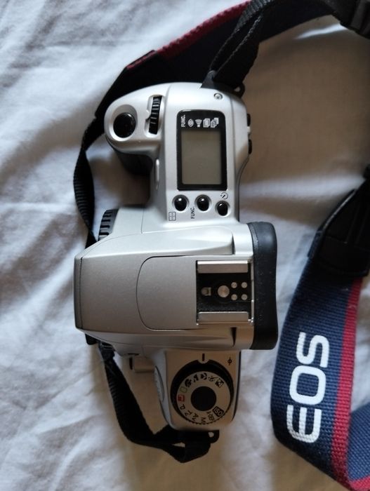 Maquina fotográfica Canon Eos 300