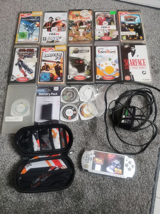 Konsola Sony PSP 2003 Silver, 3004 Black PL menu, odblokowane 2x zestaw