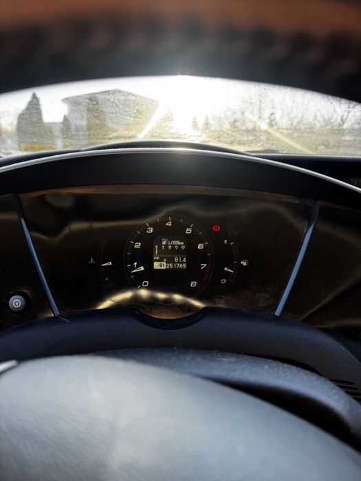 терміновий продаж Honda civic 5D продам машину