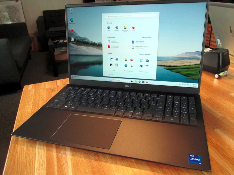 Dell Vostro 5502 15" i5 16GB 256GB laptop notebook (28)