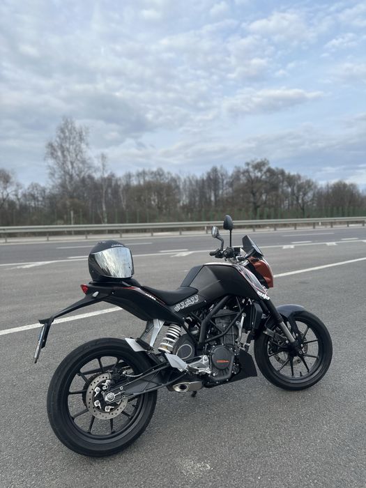 KTM 2015 DUKE 200  на доках