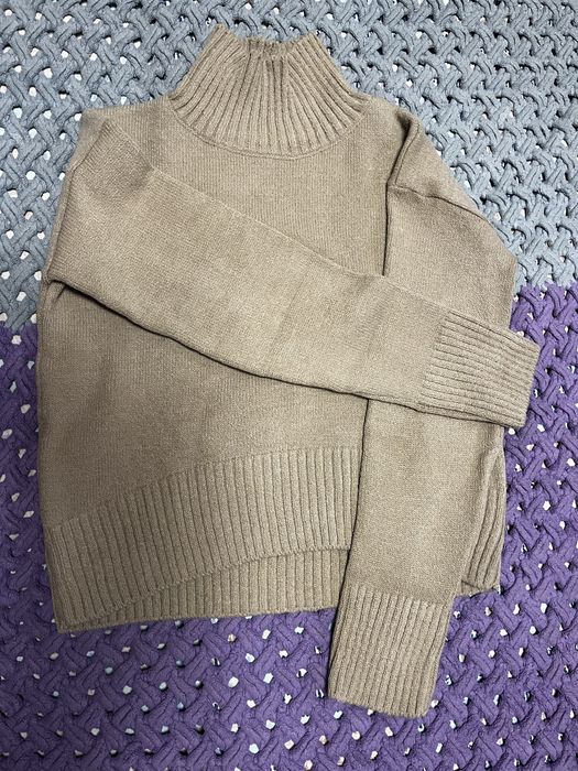 Светер Sewel.