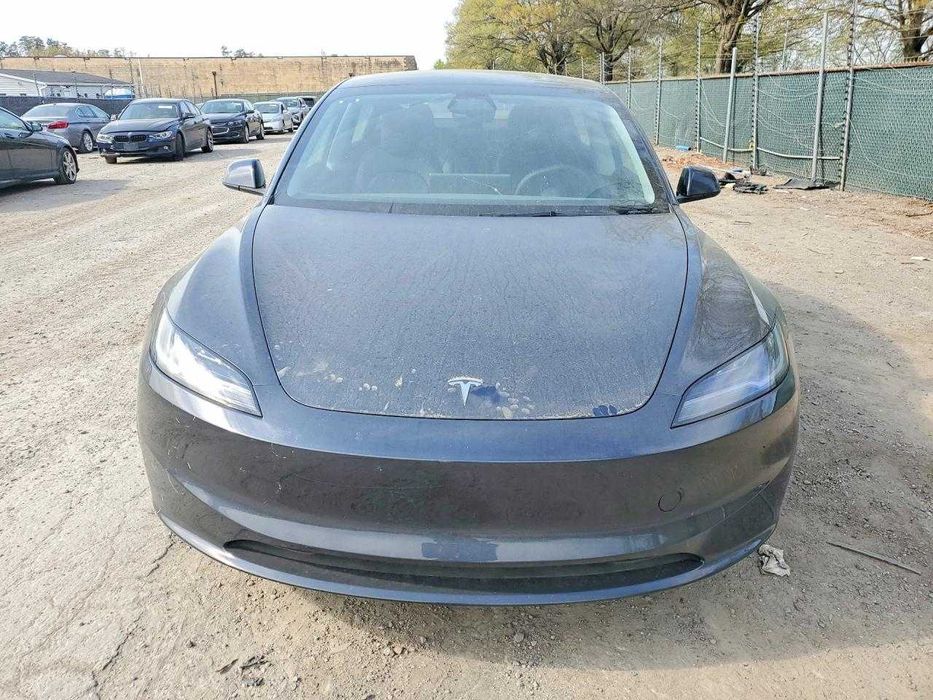 Tesla  MODEL 3 2024
