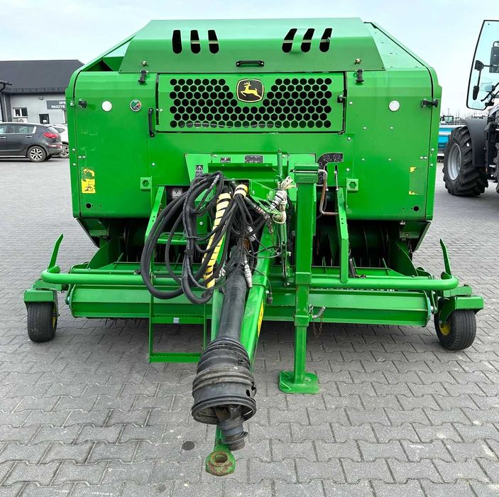 Prasoowijarka John Deere C 440 R (McHale Fusion 2,3 kuhn )