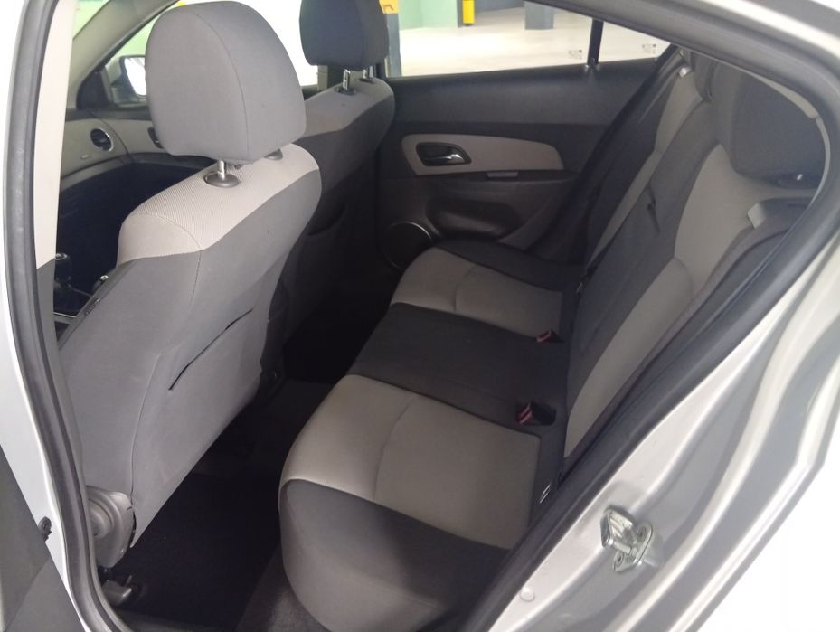 Chevrolet cruze ano 2009 gasolina e GPL