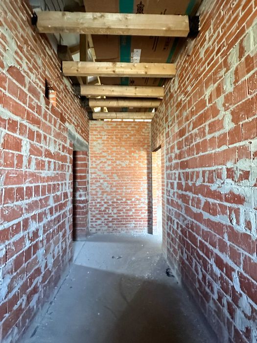 Сучасний будинок 150м² у Драгомирчанах простора ділянка, гараж, тераса