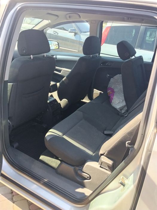Opel Zafira 2011