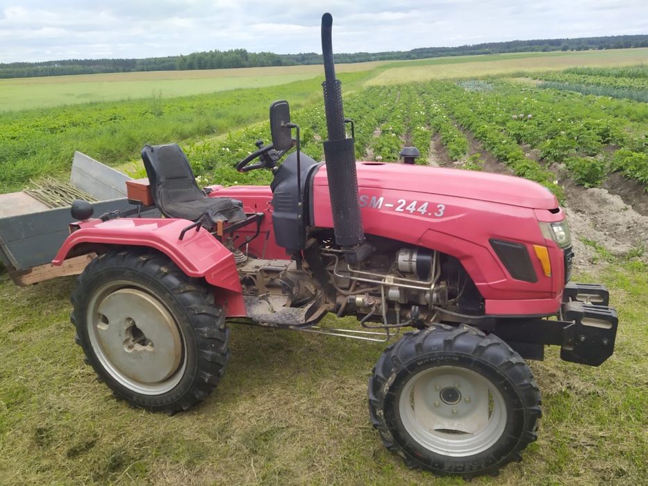 Трактор SM-244-3