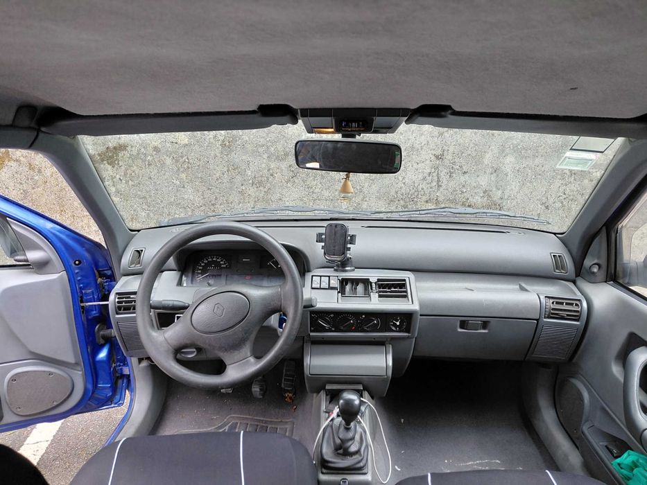 Renault Clio 1.2 Gasolina - Bom Estado / Mecânica Revista