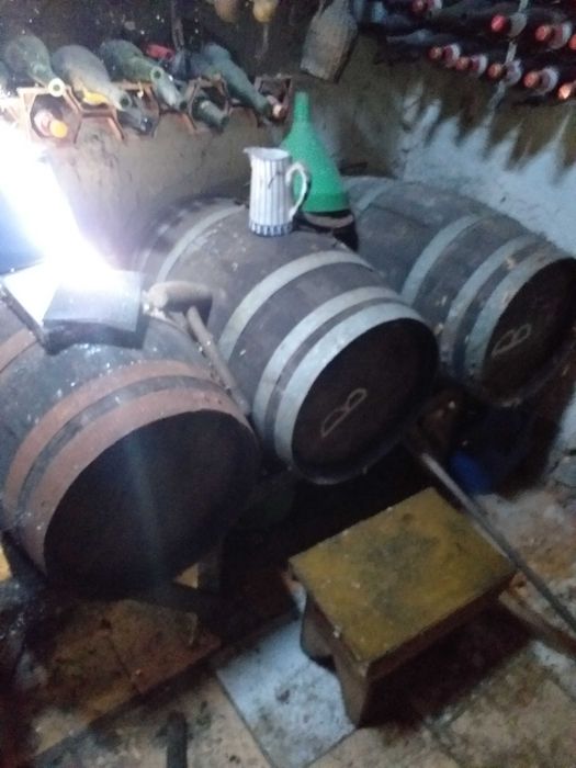 Pipas de vinho usadas