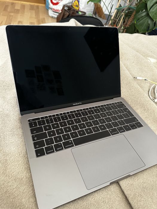 MacBook Pro A1708