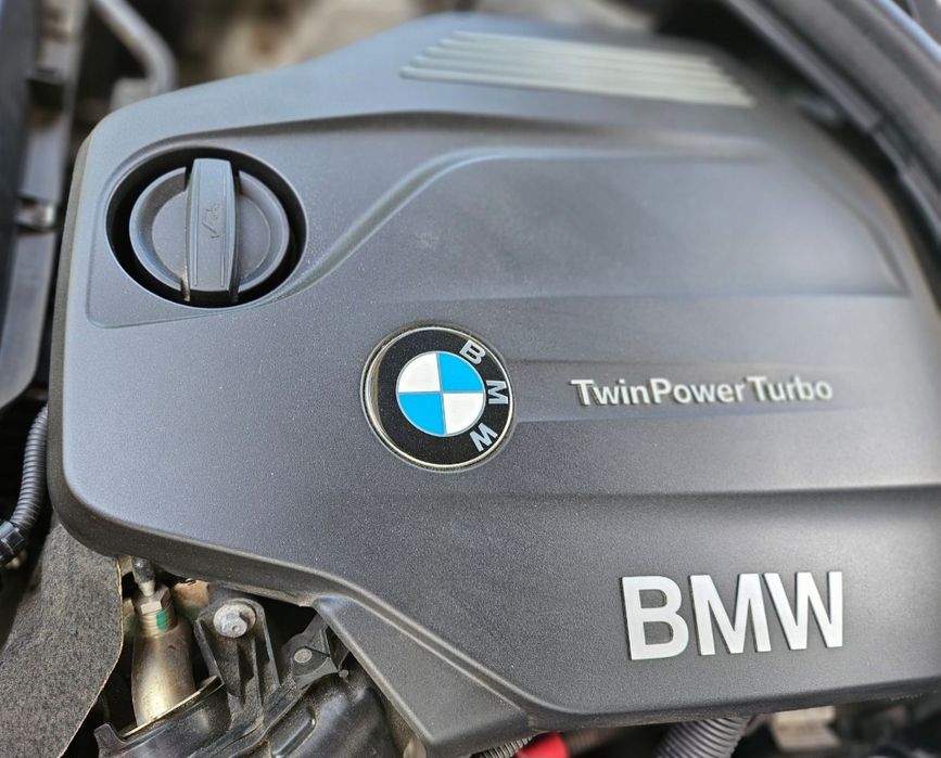 BMW 120D(F21), LCI, em estado=imaculado, com poucos kms, 230cv