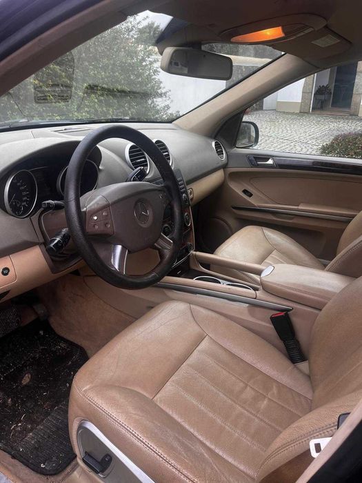 Mercedes-Benz ML 320