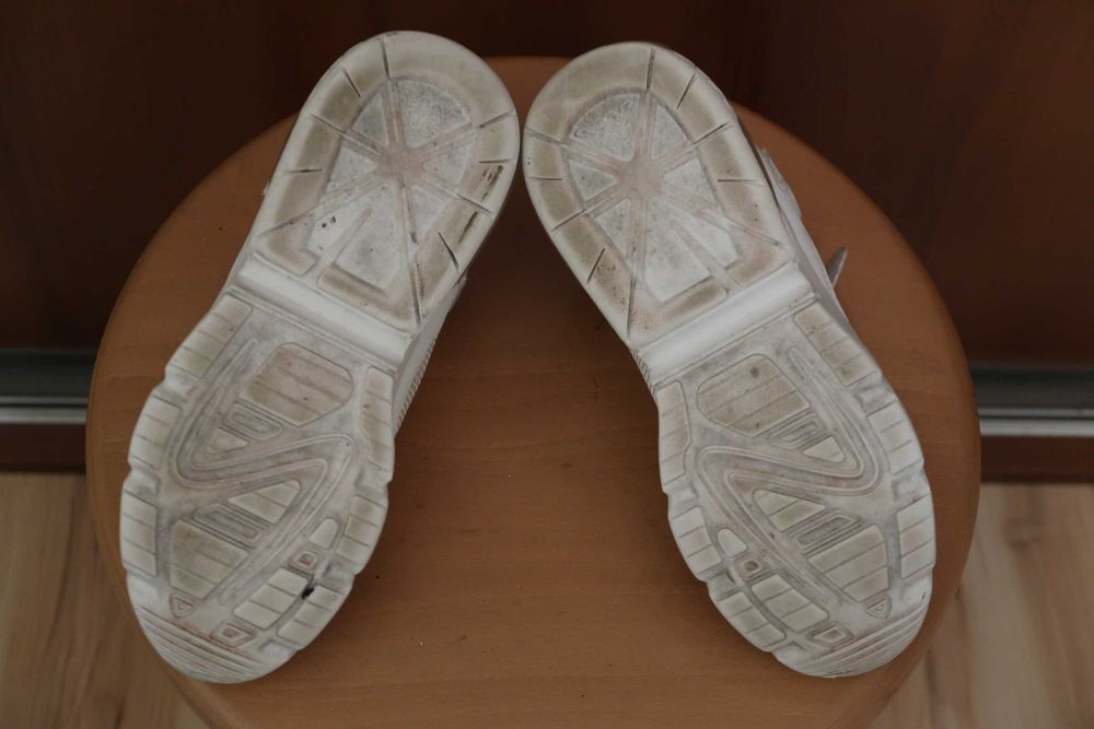 Buty (półbuty) dla dziewczynki firmy KAPPA rozm. 35