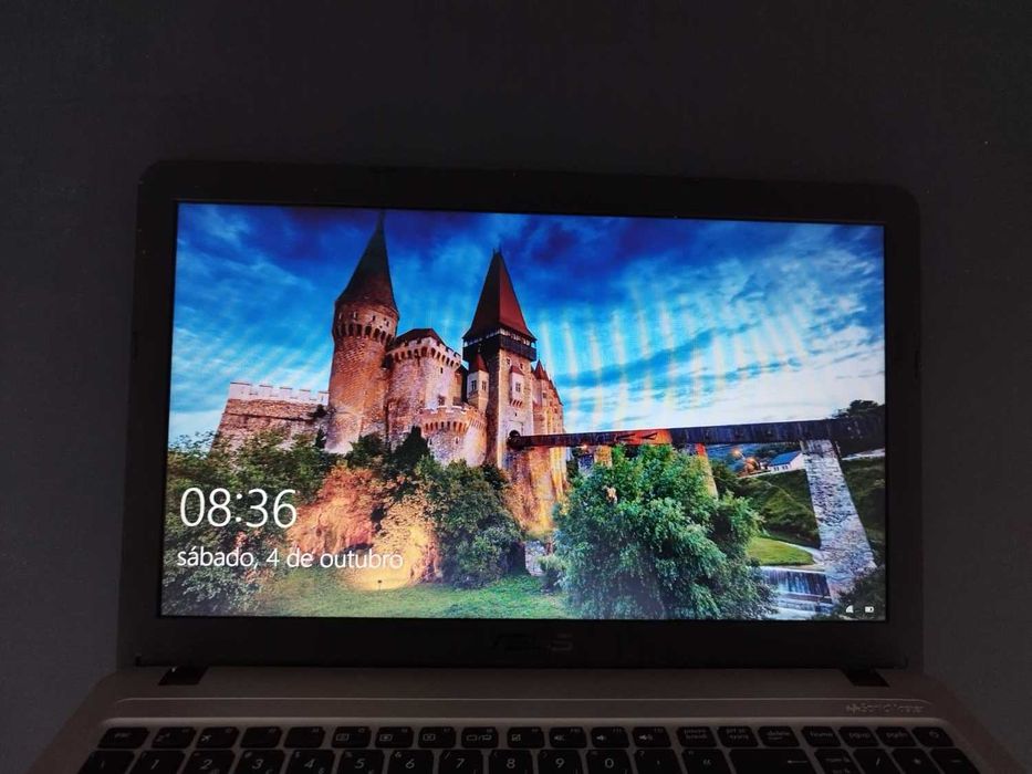 Portátil ASUS - A540SA