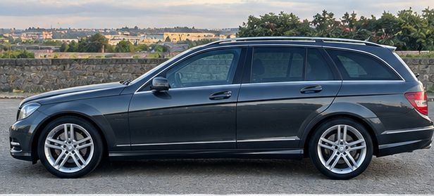 Mercedes c220 Biturbo Avantgard 2012 Manual
