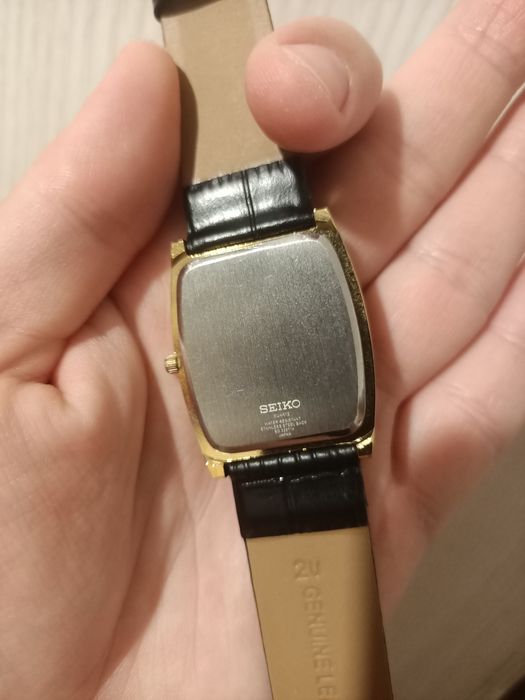 Вінтажний годинник Seiko Slim Barrel Tank