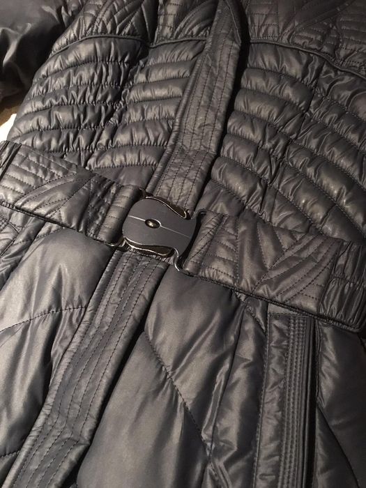 Пальто жіноче зимове,утеплене..