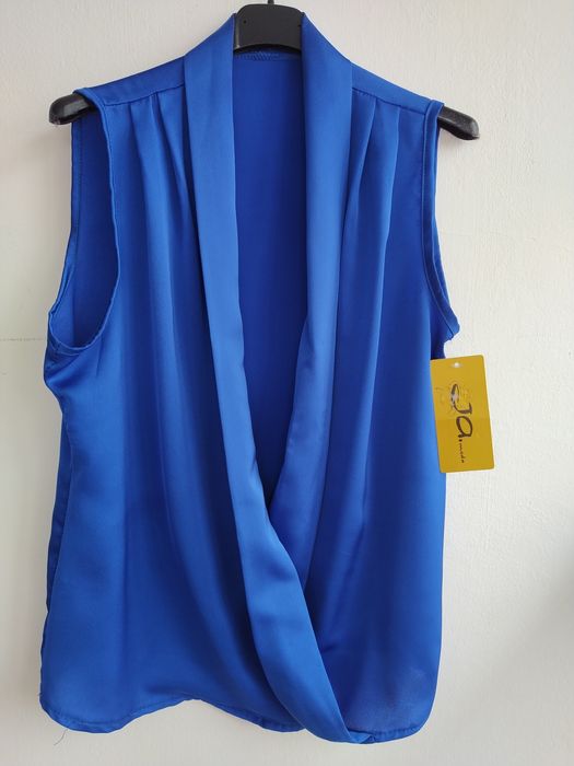Blusa/ Top acetinado azul - Ja Moda - Tam. Único - Nova!
