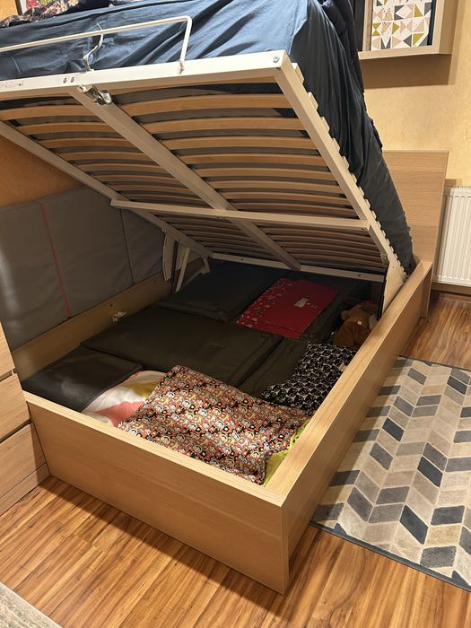 Łóżko IKEA Malm 140x200, rama