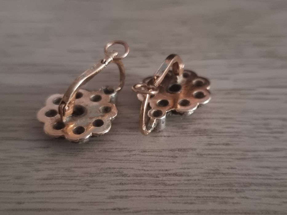 Brincos antigos ouro e prata