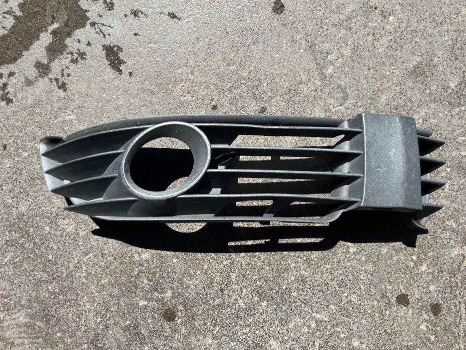 Vw Passat B5 - Friso Grelha Para Choques Frente - G217