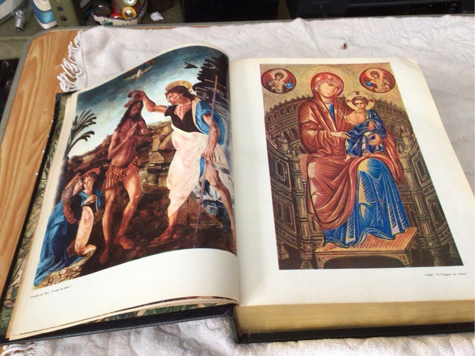 Biblia Sagrada Antiga como nova com fotos lindissimas ,ver outras foto