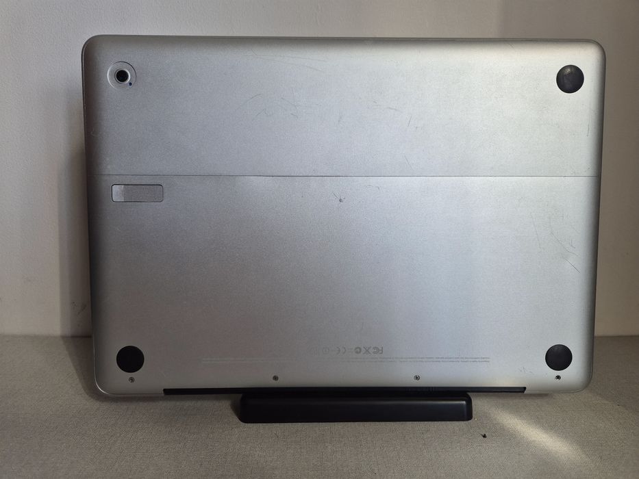 MacBook 2008 without charger64283856356993121