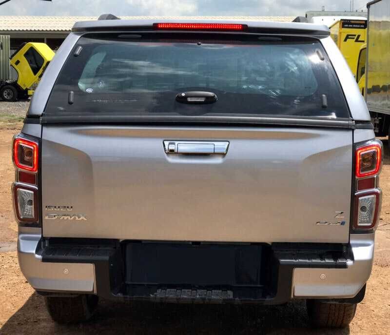 Zabudowa paki Hardtop Isuzu D-Max 2020+ Boki Pełne