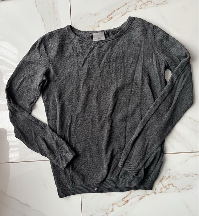 Szara bluzka z dlugim rekawem