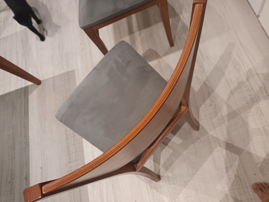 Mesa de sala e 6 cadeiras