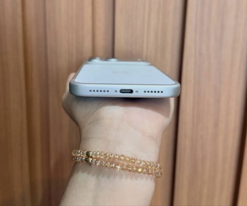 Iphone 17 pro max cinza