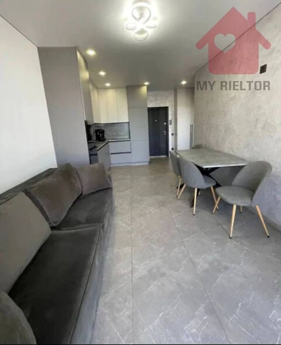 Продаж 1.5 квартири по вул.Радіщева
