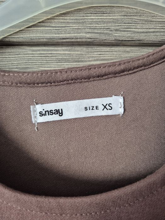 Sukienka XS Sinsay
