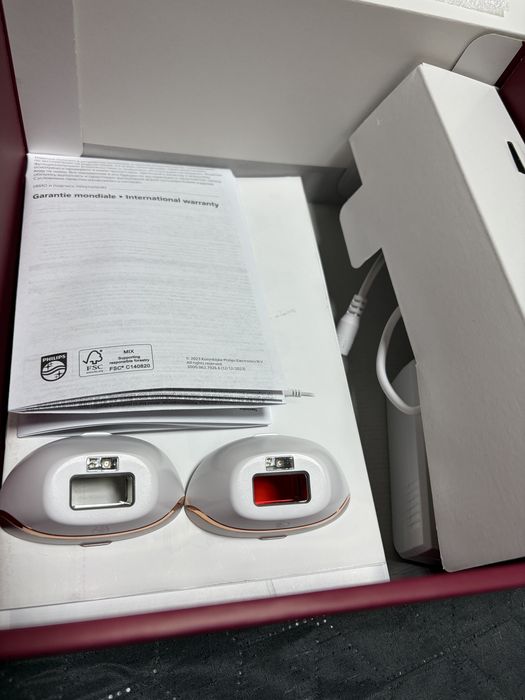 Фотоэпилятор  Lumea PHILIPS SC1998/00 серии 7000