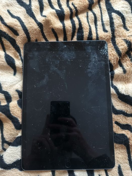 Ipad 7 64 gb  бу