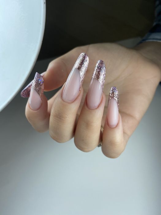 Ищем моделей на маникюр,педикюр,наращивание ногтей