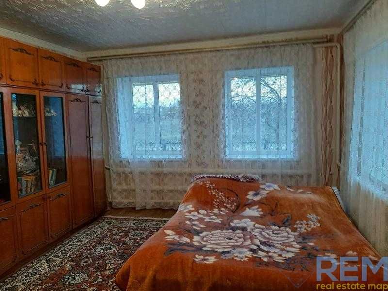 Продам великий дом з ремонтом, садом та всіма зручностями!