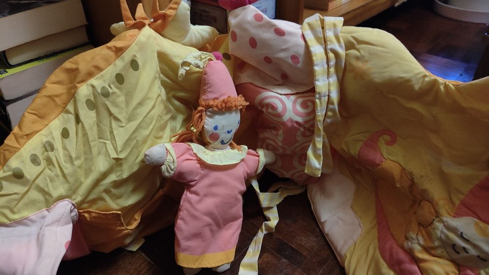 Proteção de cama de grades com decorações