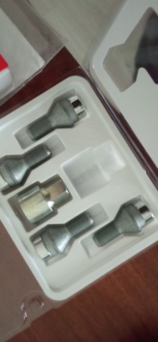 Porcas de segurança carro